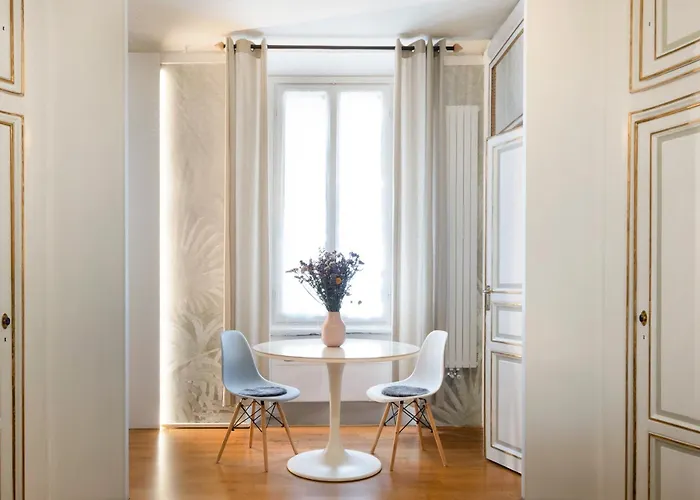 Homemi Sant\'Ambrogio Apartment